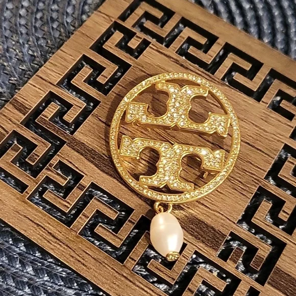 Tory Burch Gold and White Geometric Brooch - Picture 3 of 5
